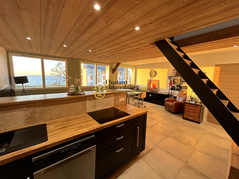 Appartement - 80 m² - 2 pièces