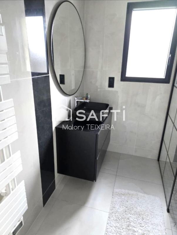 Maison - 172 m² - 8 pièces