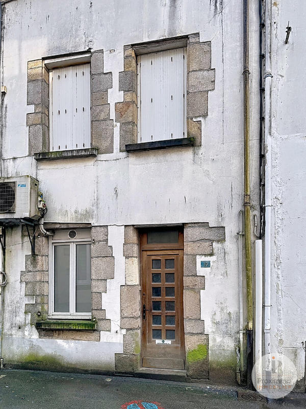 Immeuble - 6 pièces