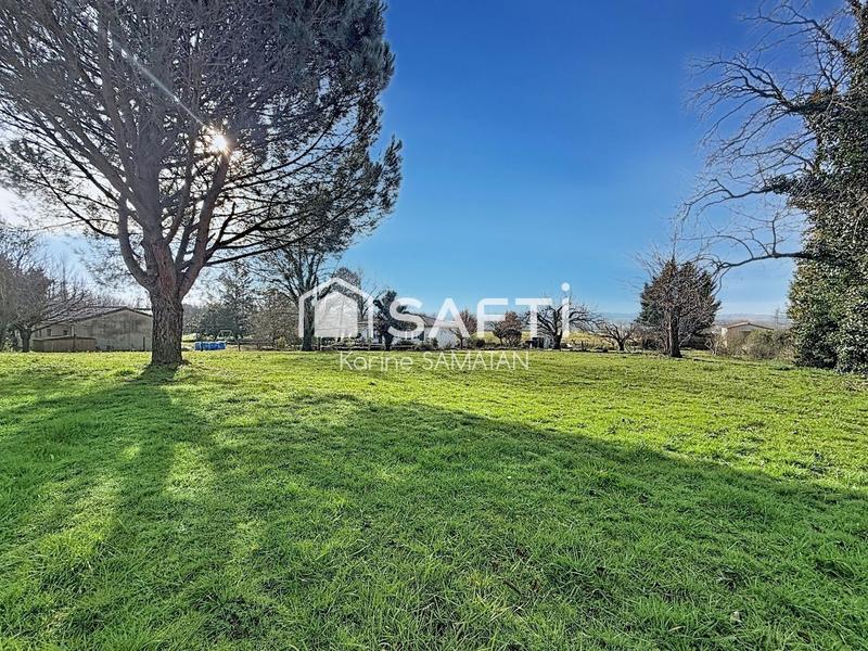 Maison - 207 m² - 8 pièces