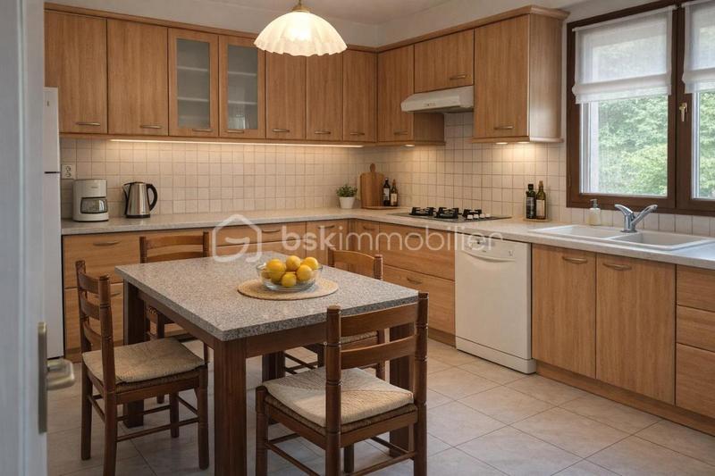 Maison - 106 m² - 5 pièces