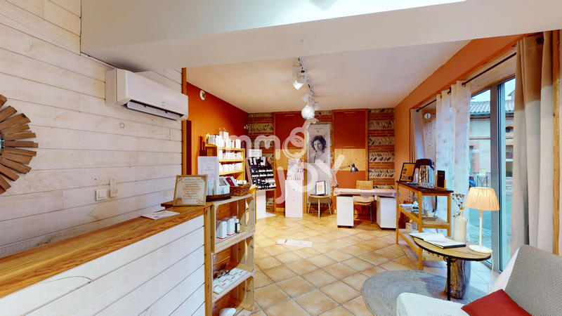 Local commercial - 427 m²