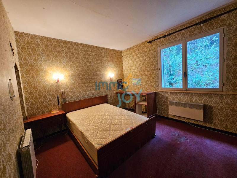 Maison - 93 m² - 4 pièces