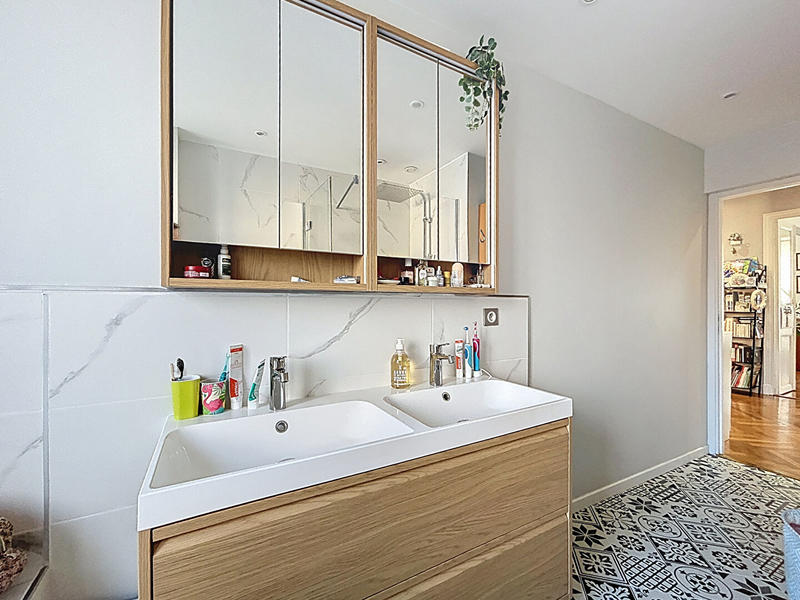 Appartement - 151 m² - 6 pièces