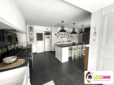 Maison - 135 m² - 7 pièces
