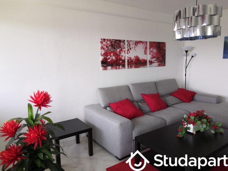 Chambre - 9 m² - 1 pièce