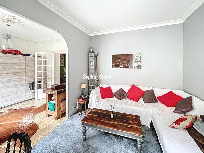 Appartement - 110 m² - 5 pièces