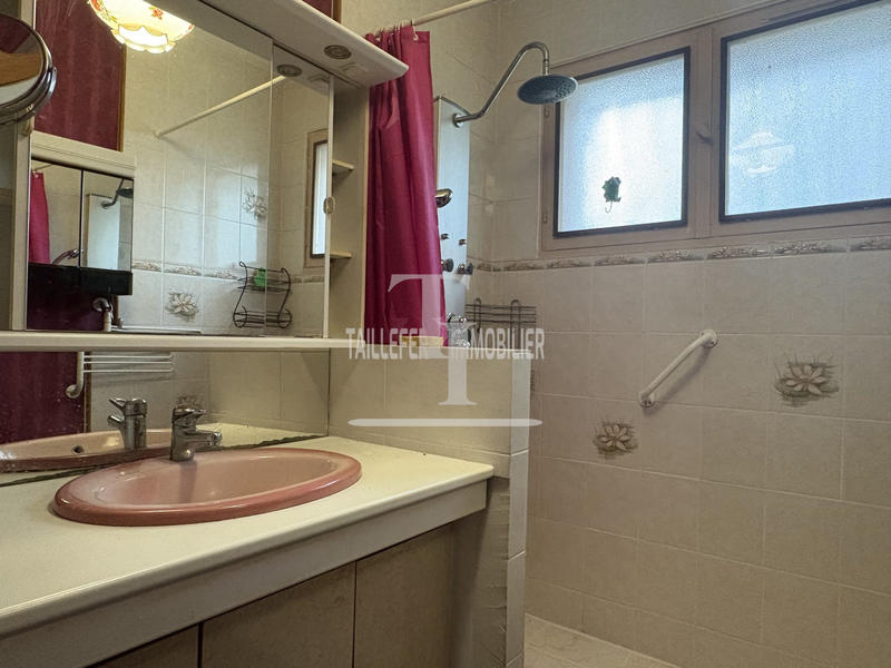 Maison - 90 m² - 3 pièces