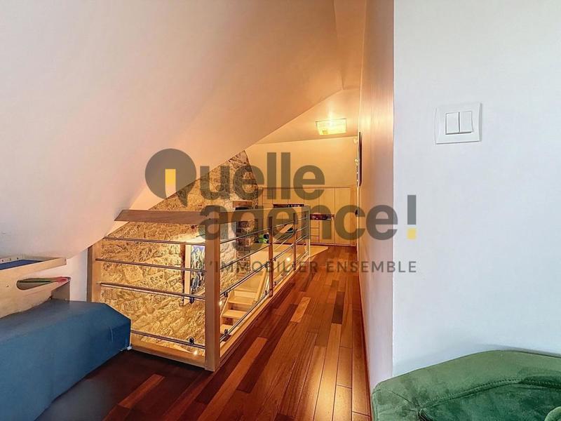 Maison - 180 m² - 7 pièces