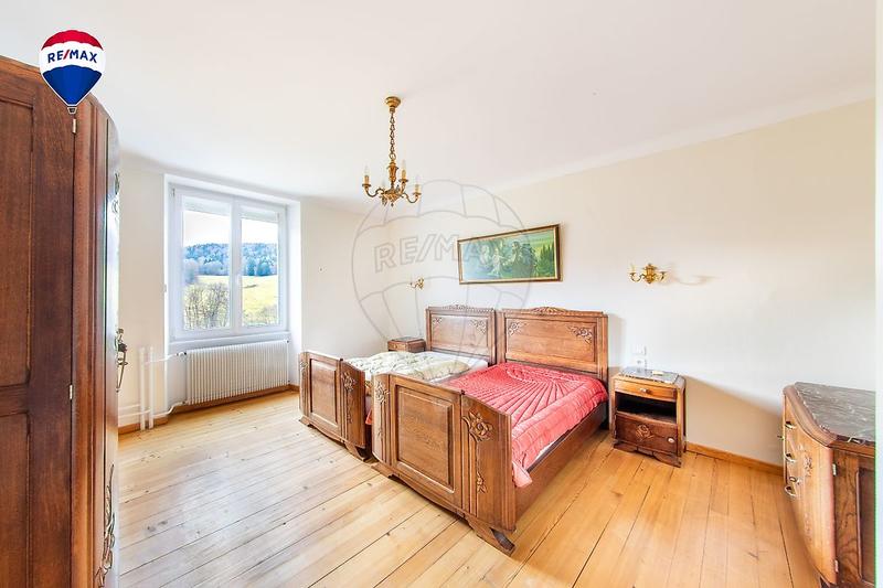 Maison - 206 m² - 9 pièces