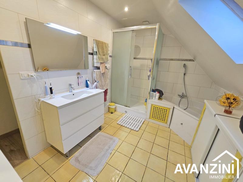 Maison contemporaine - 170 m² - 8 pièces