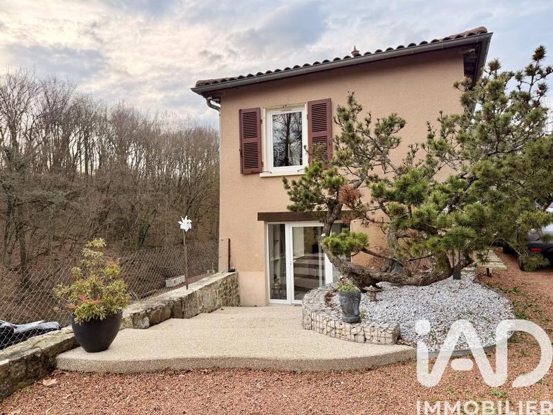 Maison - 137 m² - 5 pièces