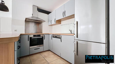 Appartement - 94 m² - 4 pièces