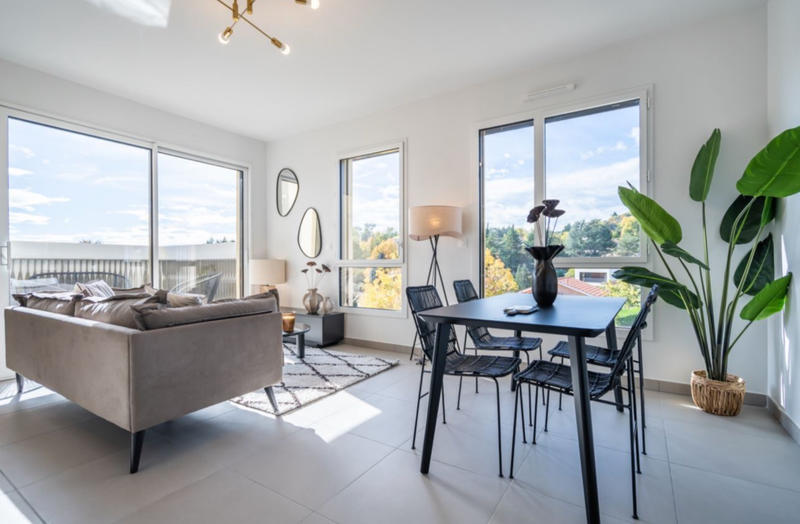 Appartement - 90 m² - 4 pièces