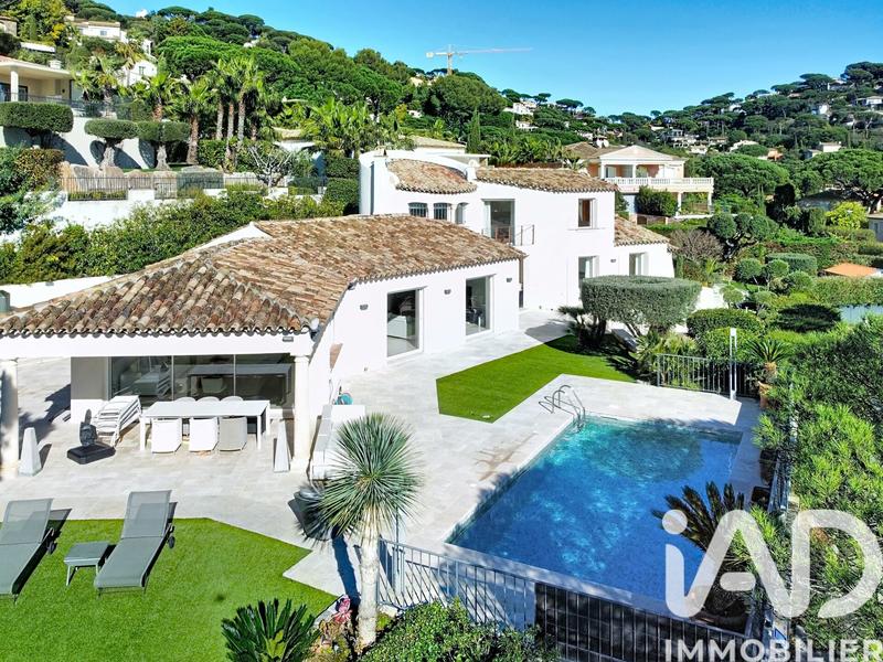 Maison - 295 m² - 7 pièces