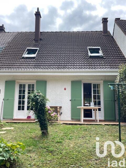 Maison - 94 m² - 5 pièces
