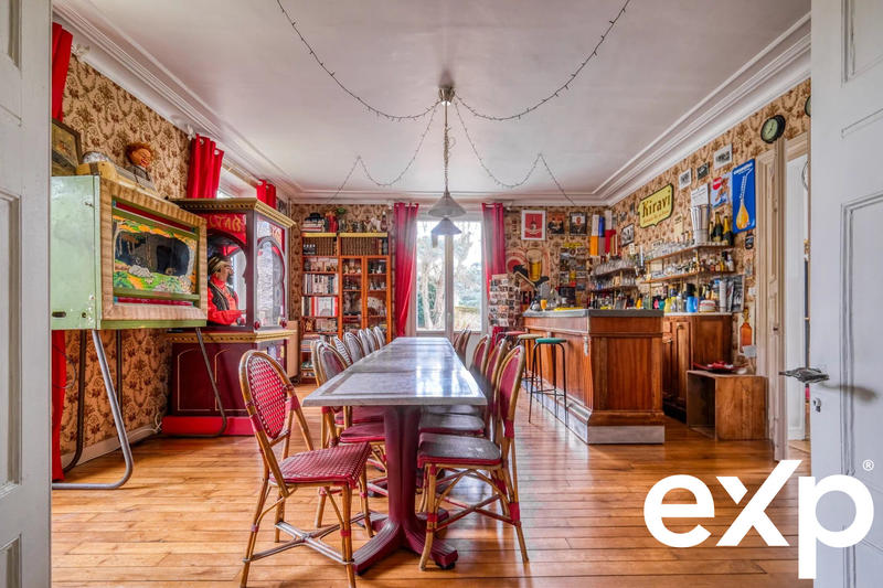 Maison - 500 m² - 14 pièces