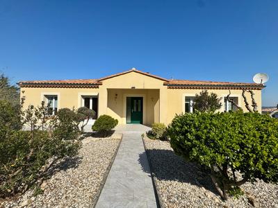 Maison - 230 m² - 8 pièces
