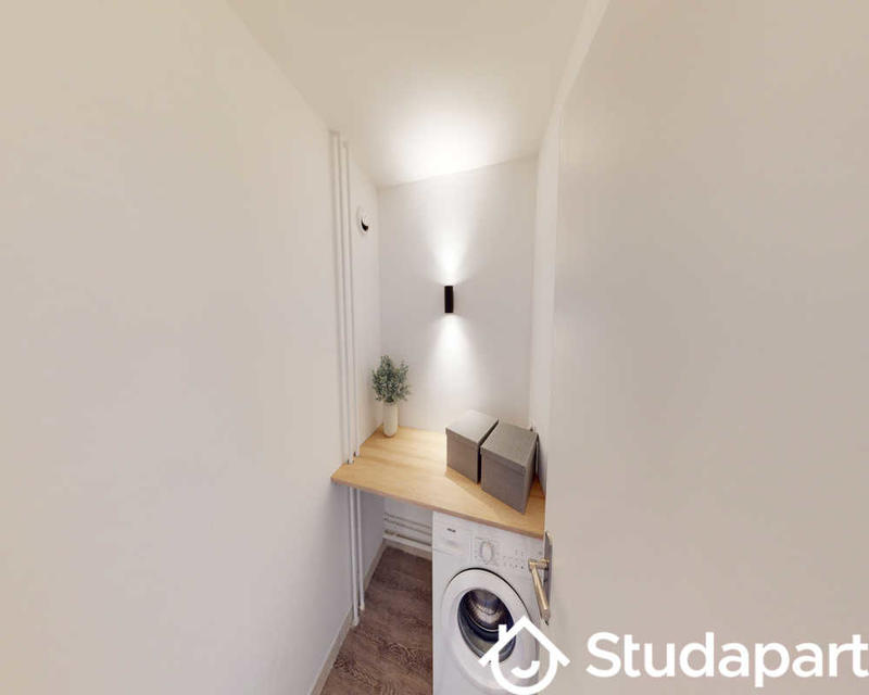 Chambre - 90 m² - 1 pièce