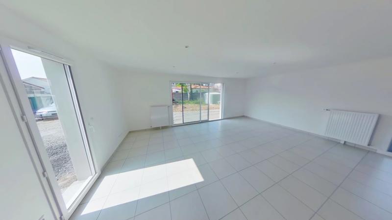 Maison - 90 m² - 5 pièces