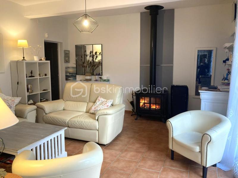 Maison traditionnelle - 104 m² - 5 pièces