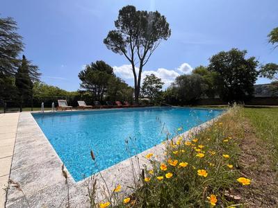 Maison de maîtres - 900 m² - 19 pièces