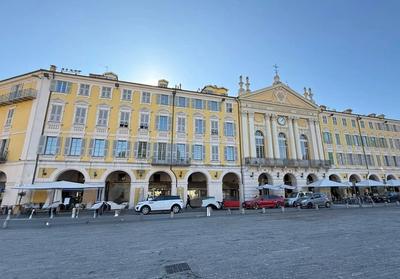 Remise - 17 m² - 1 pièce