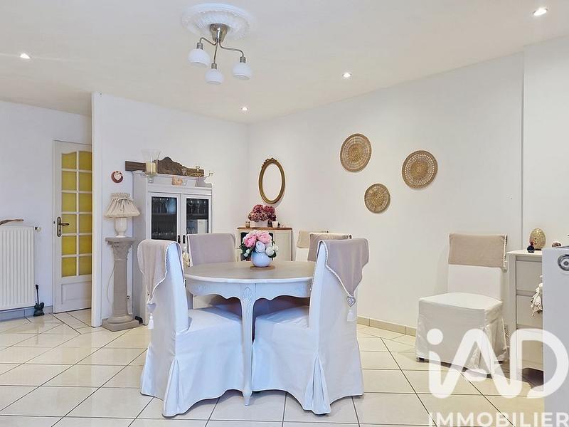 Maison de village - 202 m² - 7 pièces