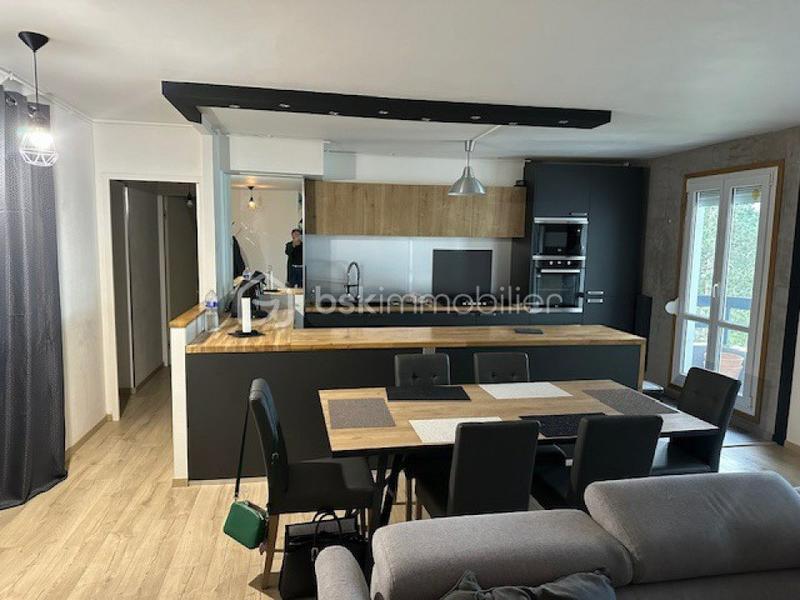 Appartement - 83 m² - 4 pièces