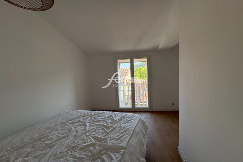 Appartement - 80 m² - 3 pièces