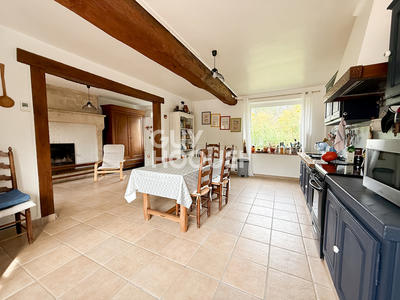 Maison - 197 m² - 7 pièces