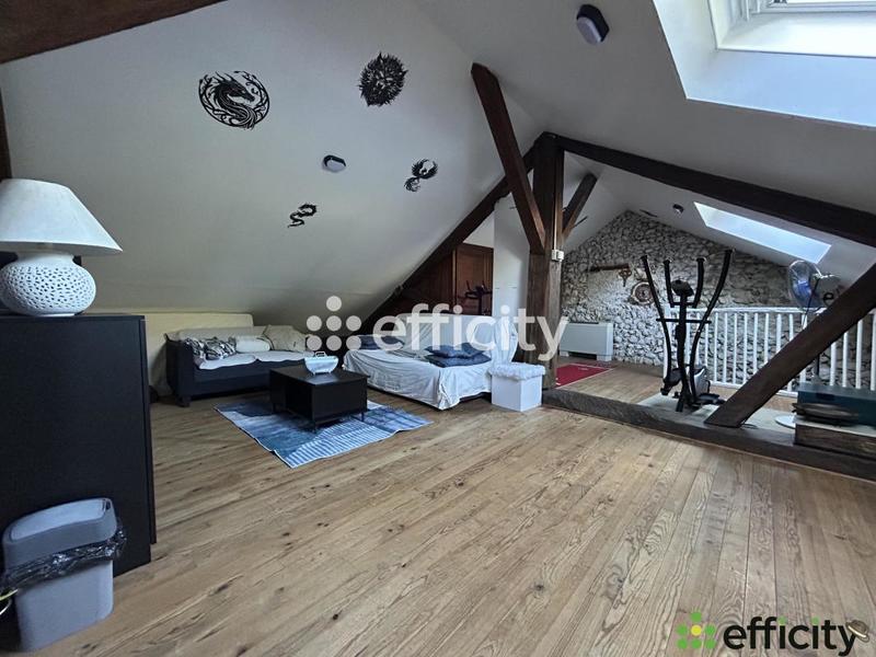 Maison - 220 m² - 9 pièces