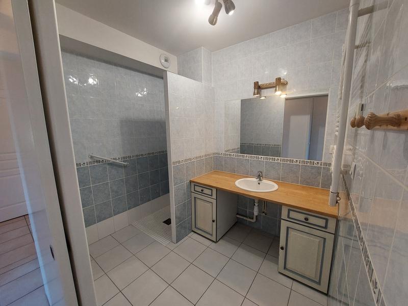 Appartement - 67 m² - 2 pièces