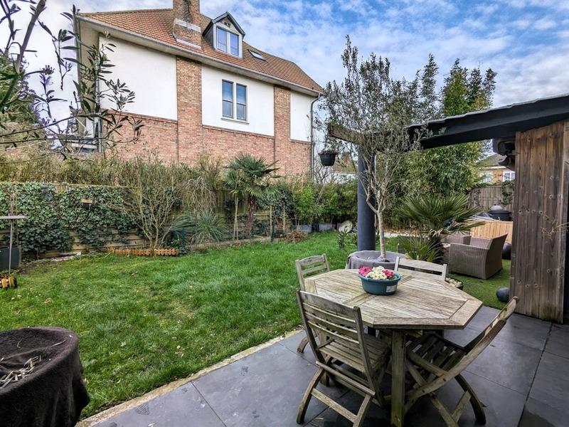 Maison - 89 m² - 4 pièces