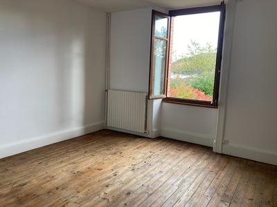 Maison - 229 m² - 11 pièces