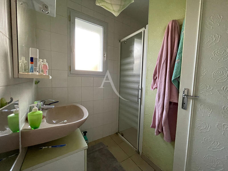 Maison - 96 m² - 4 pièces