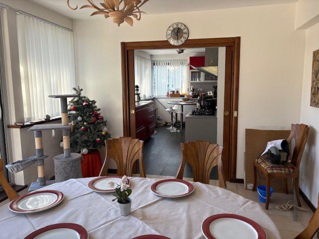 Maison contemporaine - 280 m² - 8 pièces