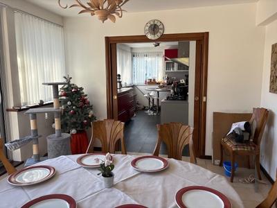 Maison contemporaine - 280 m² - 8 pièces