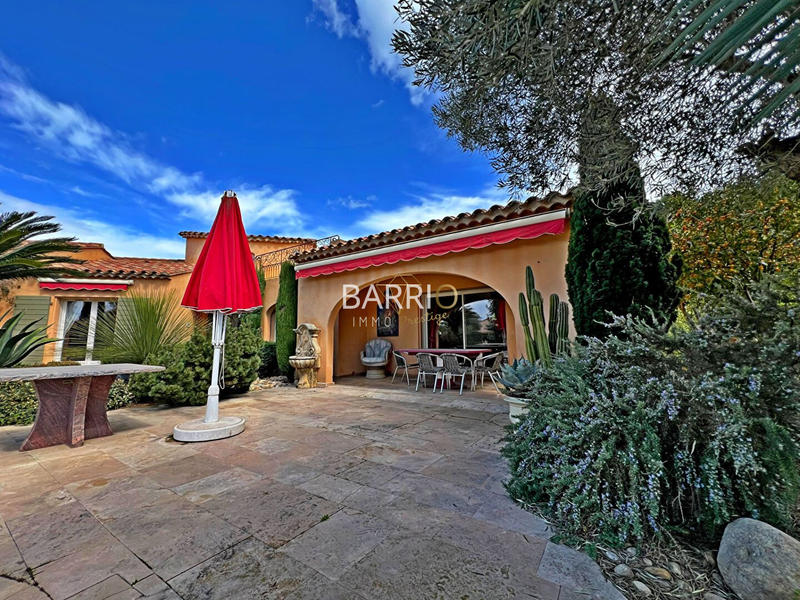 Maison - 208 m² - 7 pièces