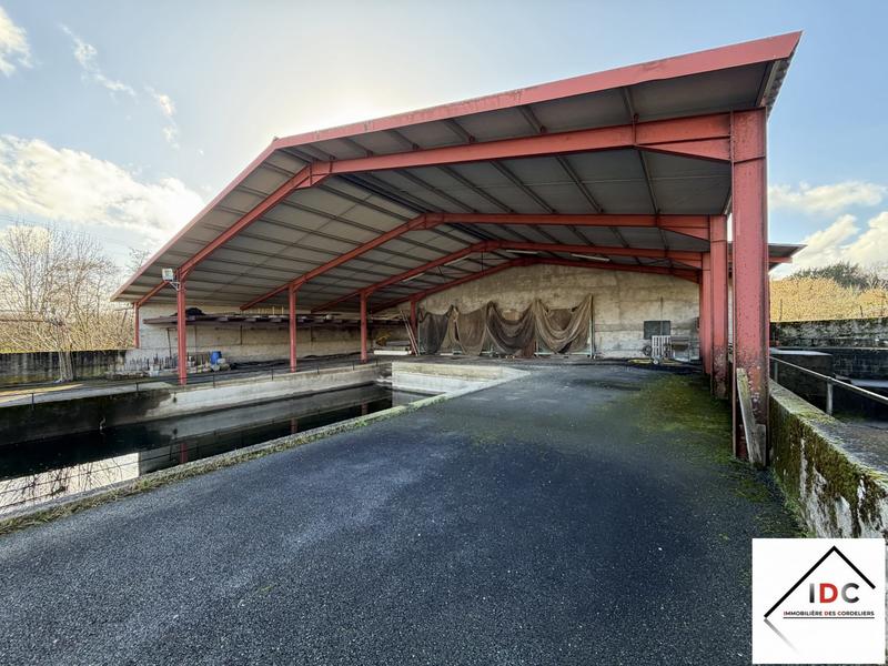 Local d'activités - 200 m²