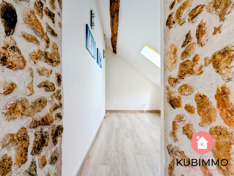 Maison - 202 m² - 5 pièces