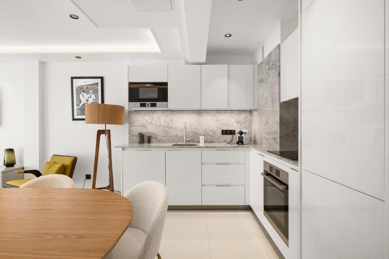 Appartement - 90 m² - 4 pièces