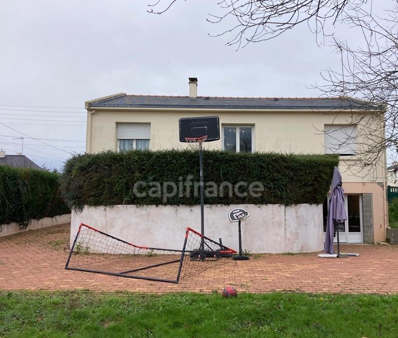 Maison - 143 m² - 7 pièces