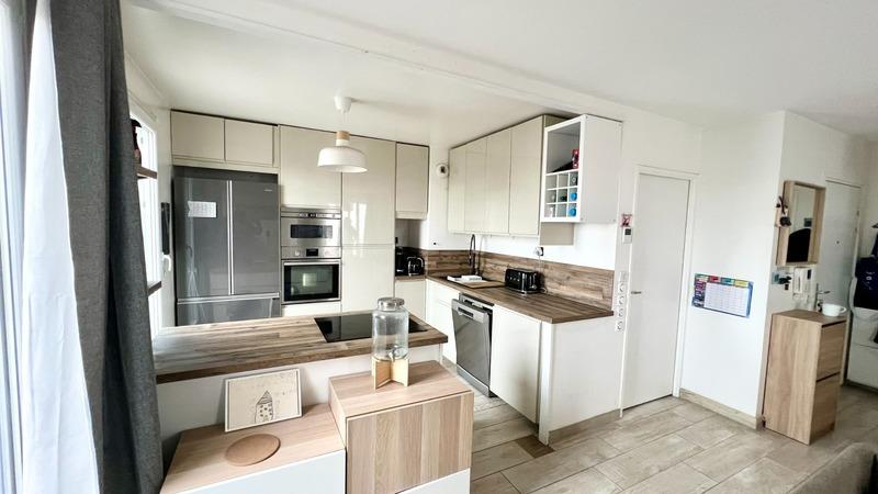 Appartement - 102 m² - 5 pièces