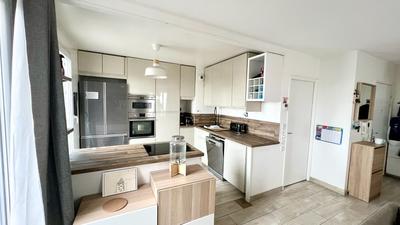 Appartement - 102 m² - 5 pièces