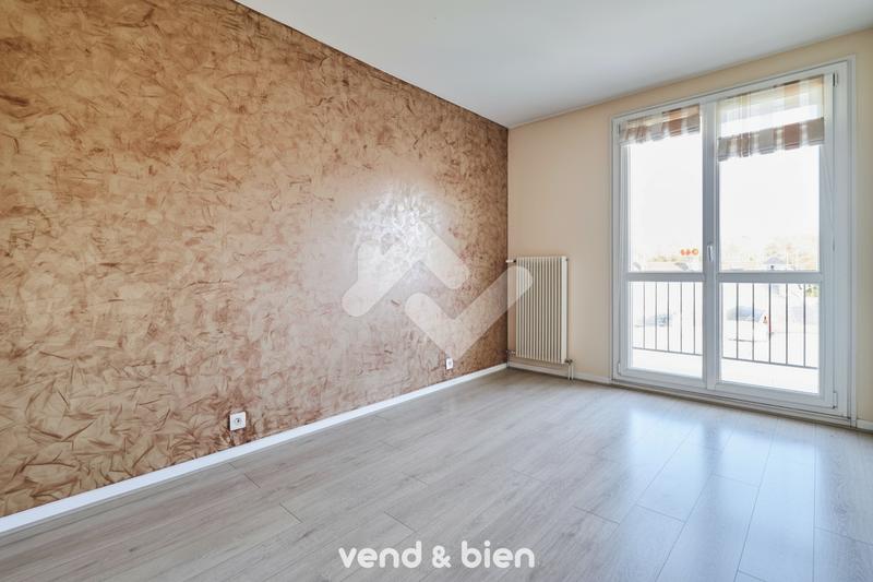 Appartement - 120 m² - 6 pièces