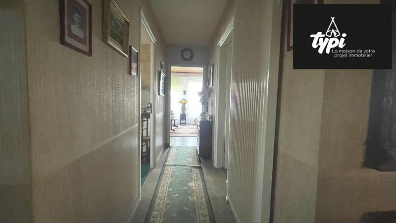 Maison - 230 m² - 10 pièces