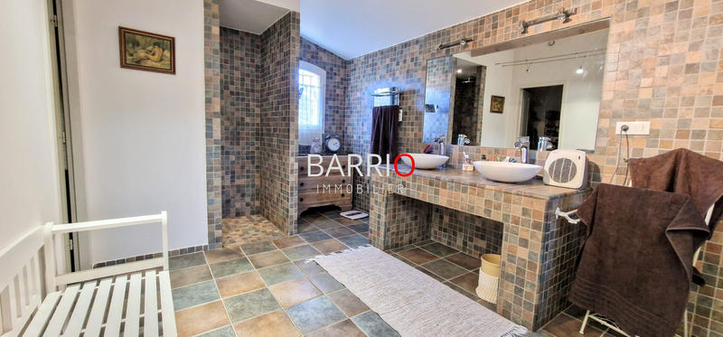 Villa - 180 m² - 6 pièces