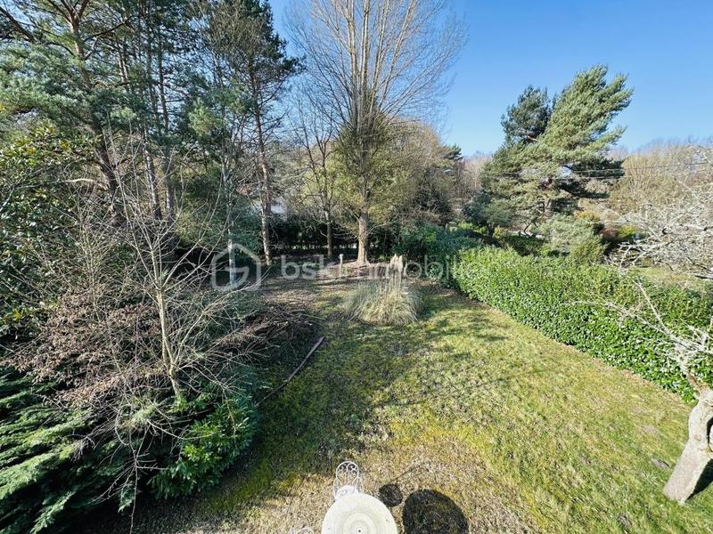 Demeure - 140 m² - 5 pièces