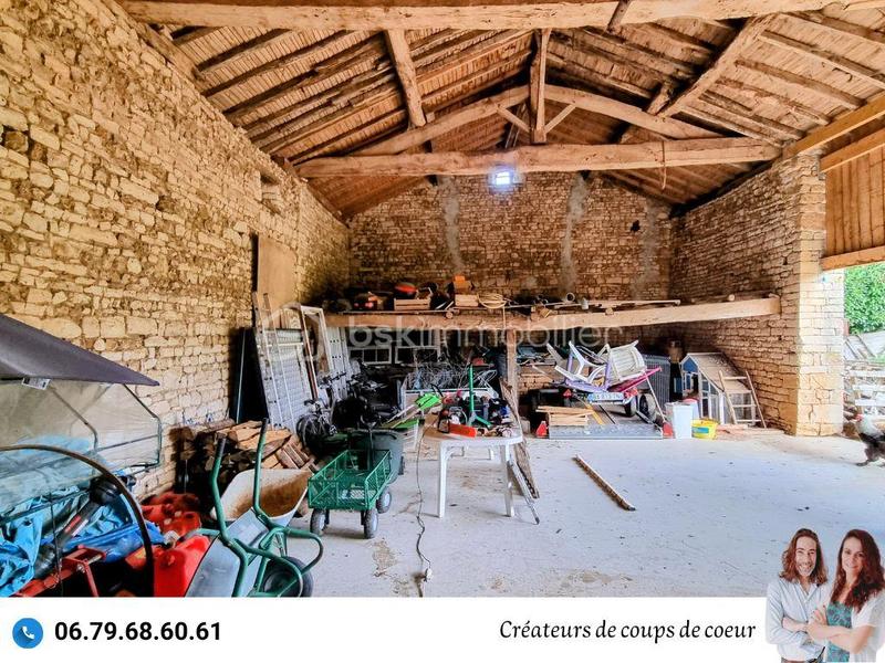 Maison en pierre - 234 m² - 7 pièces